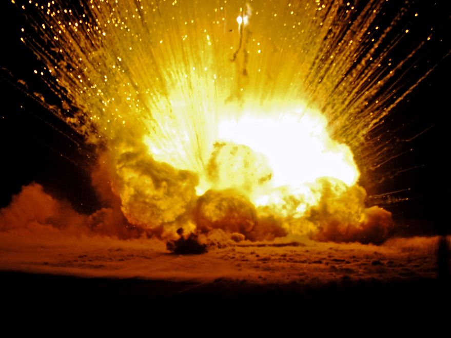 [Obrázek: Explosion-Image-by-US-Department-of-Defense.jpg]